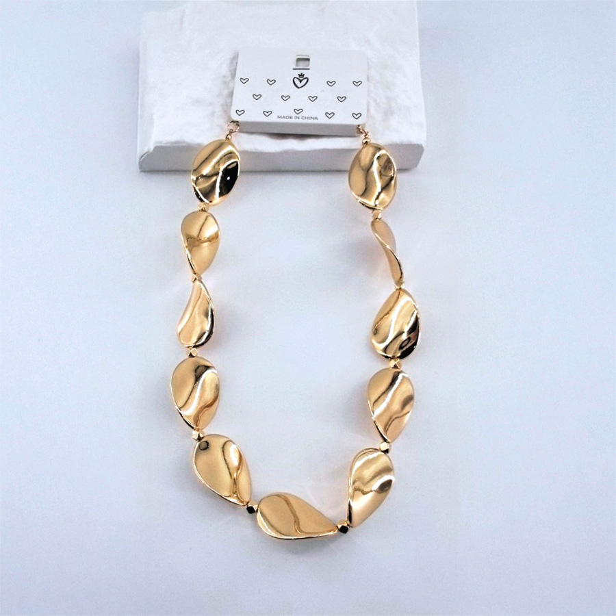 [854442] COLLAR TRENDY