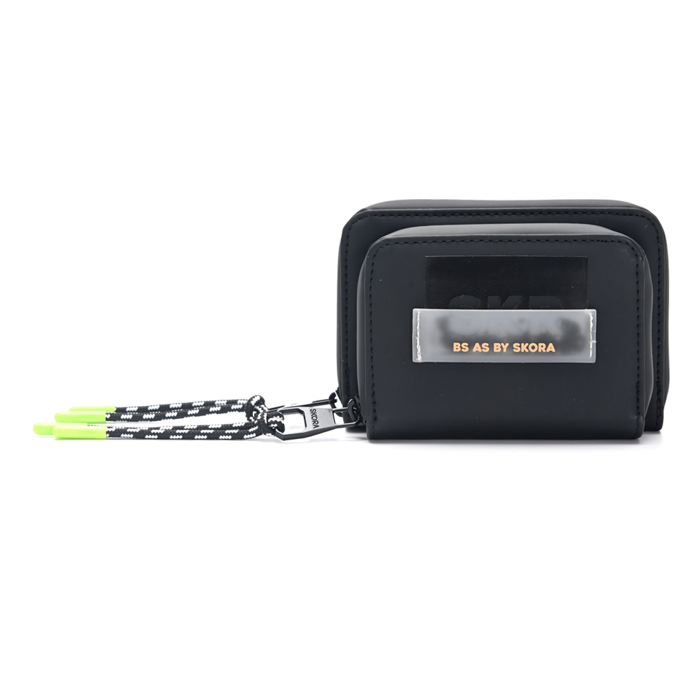 [541668-NEG] BILLETERA SAFI CON BOLSILLO FRONTAL SKORA (Negro)