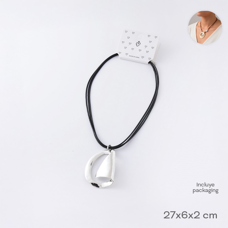 COLLAR TRENDY