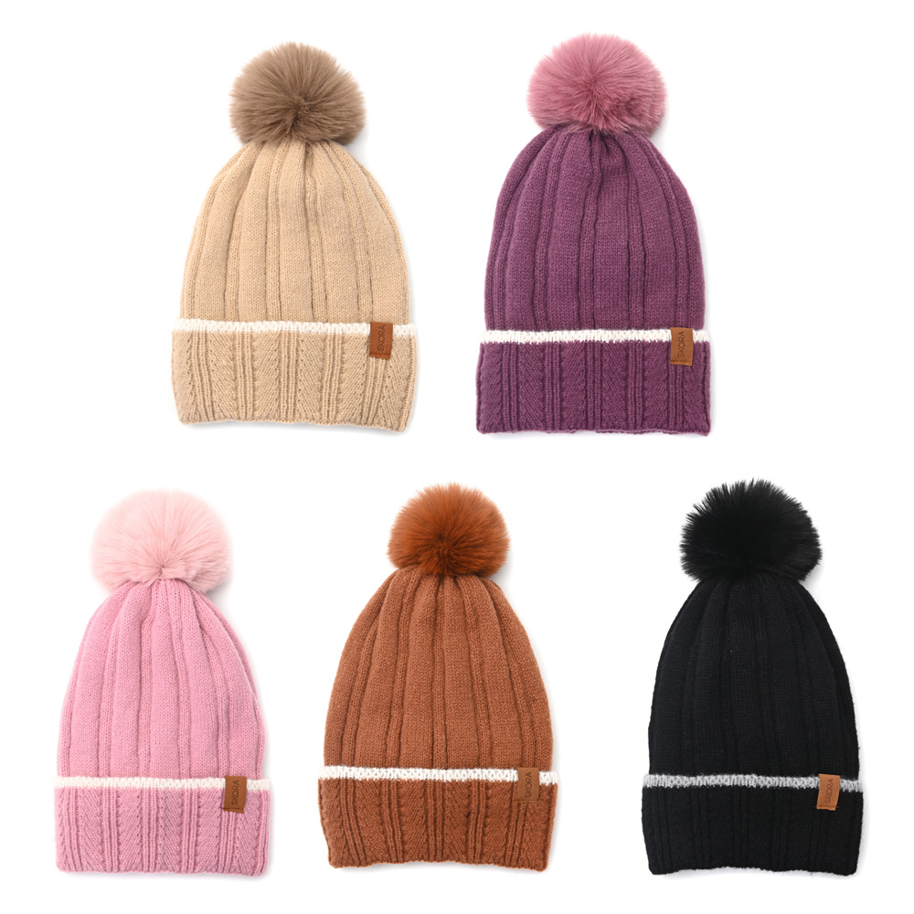 [835803] GORRO TEJIDO DAMA CON DIBUJO Y POMPON